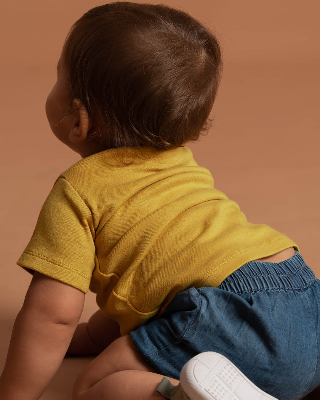 T-shirt in Mustard